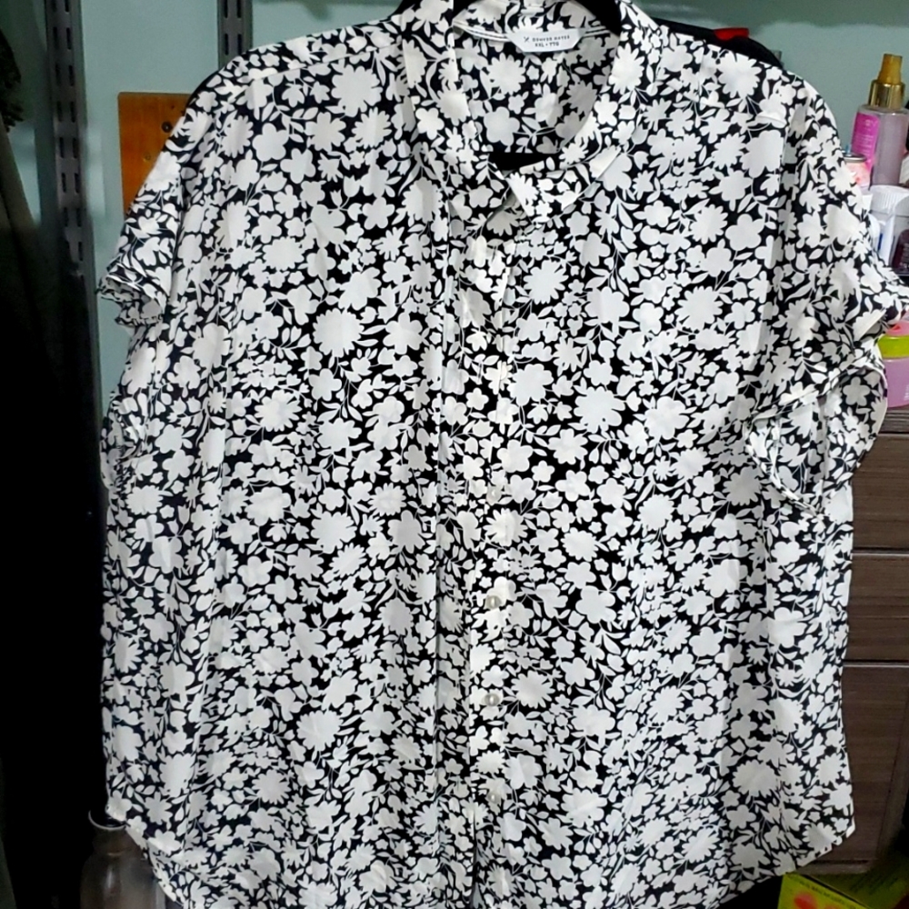 Cute floral blouse